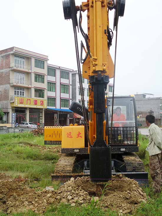 好色先生TVAPP下载建筑机械厂履带式好色视频在线观看施工中